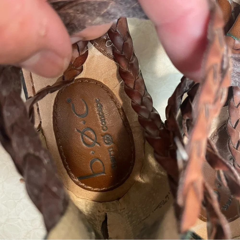 B.O.C Born Concept Brown Braided Leather Flat Sandals women’s Size 6